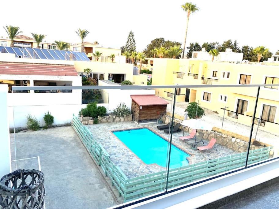 Апартаменты Ev Zin - Modern, Cozy, 1 Bed, Pool, 2 Balconies, A105 Пафос Экстерьер фото