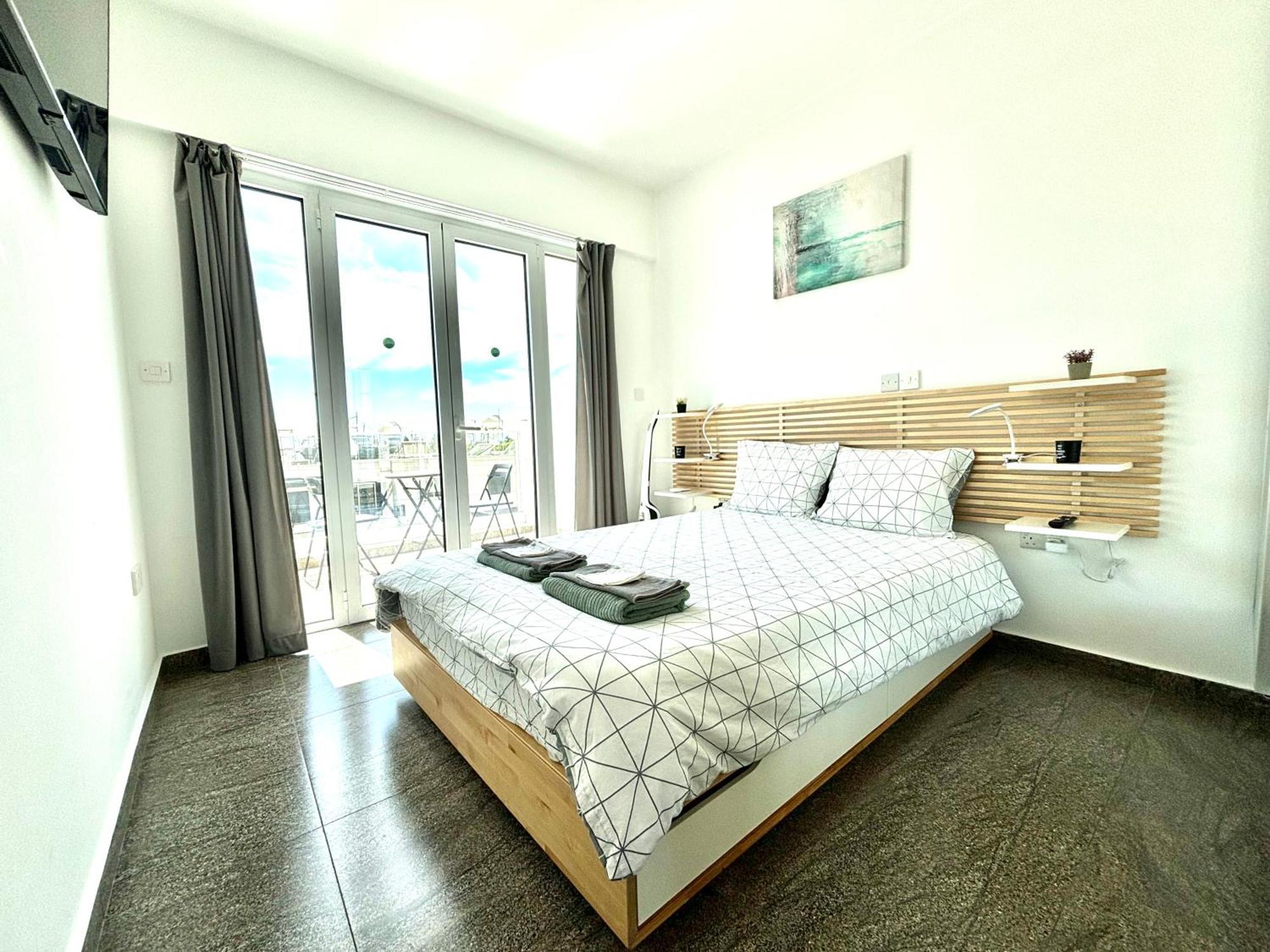 Апартаменты Ev Zin - Modern, Cozy, 1 Bed, Pool, 2 Balconies, A105 Пафос Экстерьер фото